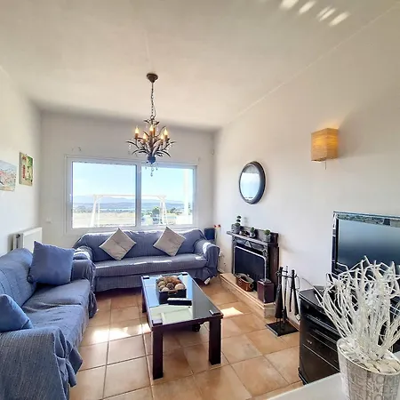 Seaview With Pool For 6 Villa
