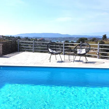 Seaview With Pool For 6 Porto Heli